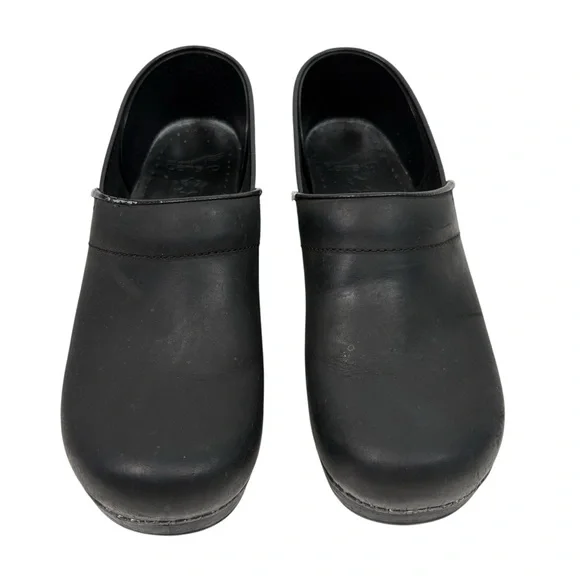 Dansko 40 Womens Solid Black Slip On Clogs Career Work Office Comfort Nurse Shoe - Picture 2 of 10